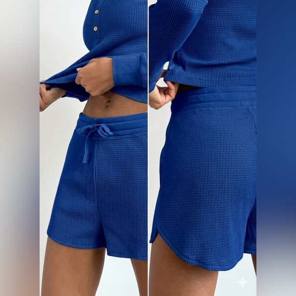 TNA Pants - Aritzia Tna Melrose Waffle Short N275-47